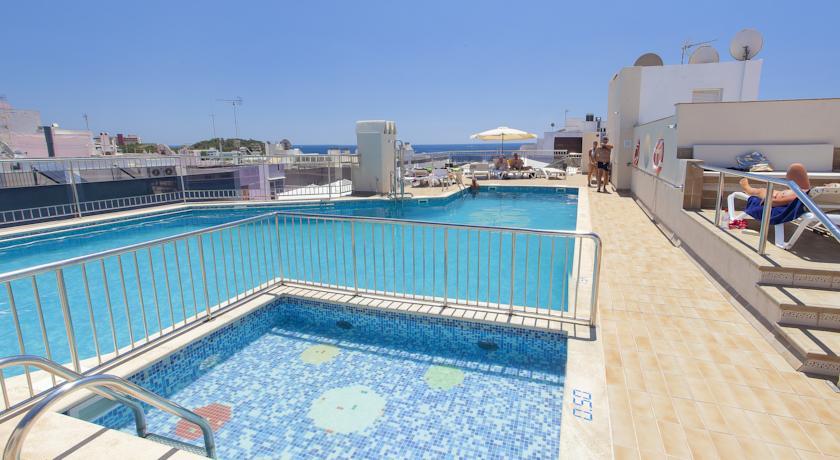 Aparthotel Duquesa Playa Santa Eulària des Riu Kültér fotó