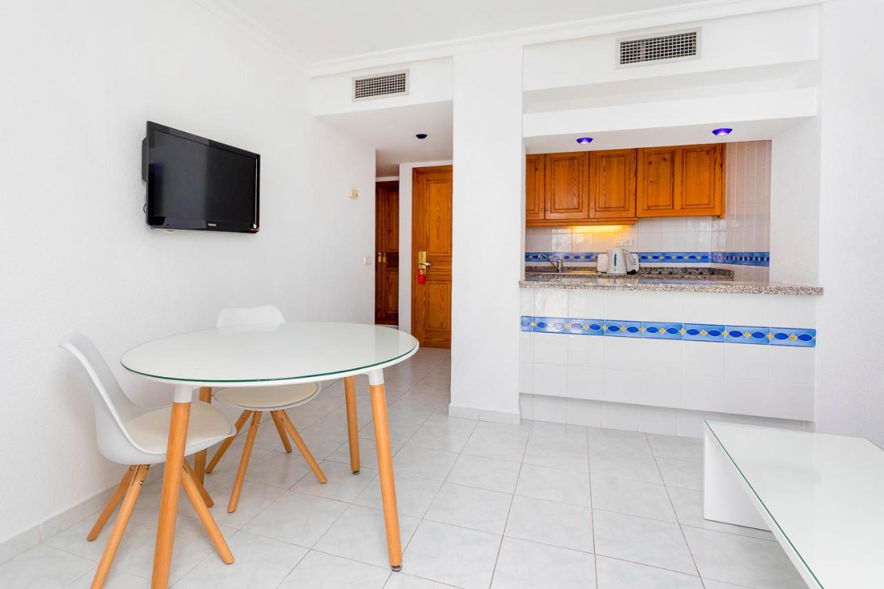 Aparthotel Duquesa Playa Santa Eulària des Riu Kültér fotó
