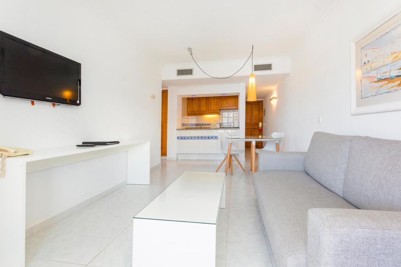 Aparthotel Duquesa Playa Santa Eulària des Riu Kültér fotó