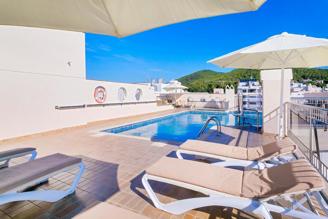 Aparthotel Duquesa Playa Santa Eulària des Riu Kültér fotó