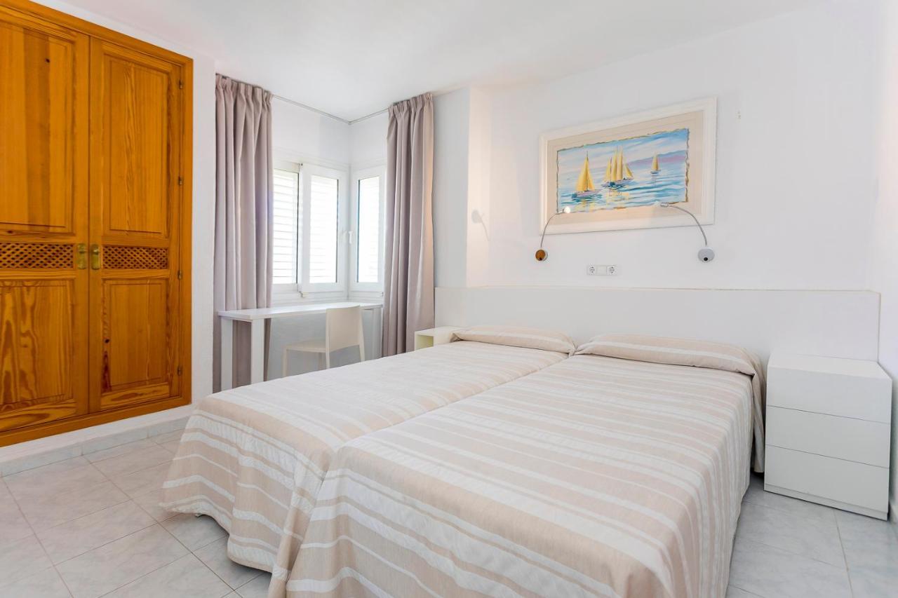 Aparthotel Duquesa Playa Santa Eulària des Riu Kültér fotó