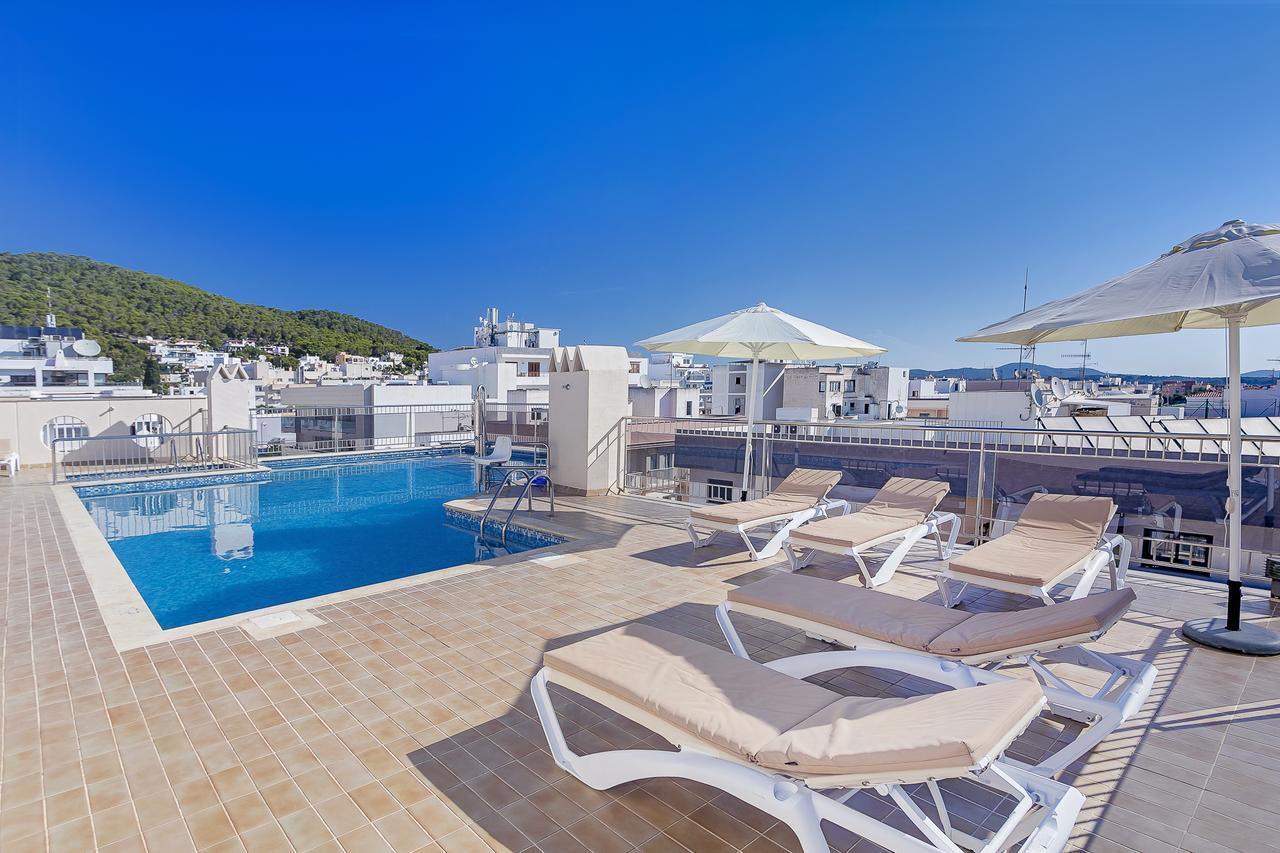 Aparthotel Duquesa Playa Santa Eulària des Riu Kültér fotó